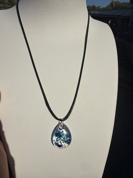 Collier palettes bleu